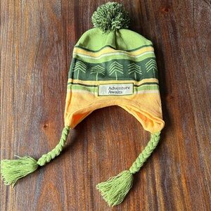 Unisex / Kids Knit Pom-Pom Hat With Side Tassels sz M